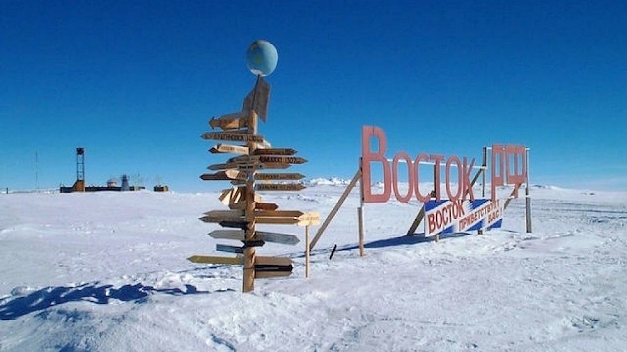 Rejon bazy polarnej Wostok na Antarktydzie. Fot. Twitter / @BestEarthPix.