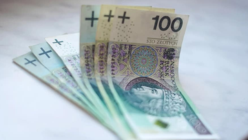 100 mld złotych deficytu, spadek PKB - szacunki ministerstwa finansów