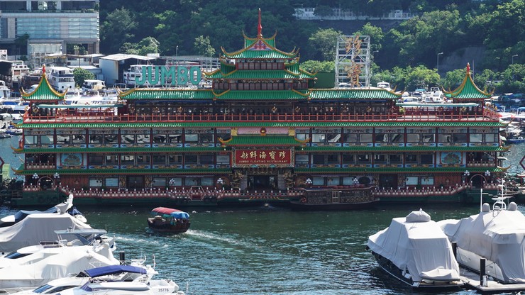 Honkong: Zatonęła słynna pływająca restauracja, w której jadali królowa Elżbieta II i Tom Cruise