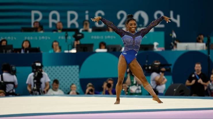 9. Simone Biles (Gimnastyka)