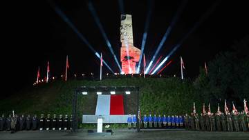 "Ta jesień, ta zima, mogą być kluczowe". Donald Tusk ostrzega na Westerplatte