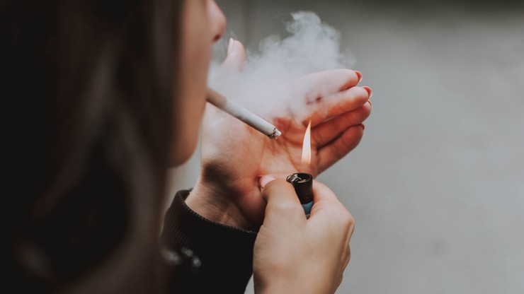 Czy nikotyna chroni przed koronawirusem? Zaskakujące wnioski naukowców