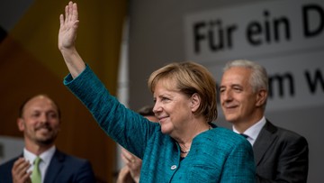 "Kłamczucha!", "Obłudnica!". Merkel wyzwana od zdrajców na wiecach w Saksonii i Turyngii