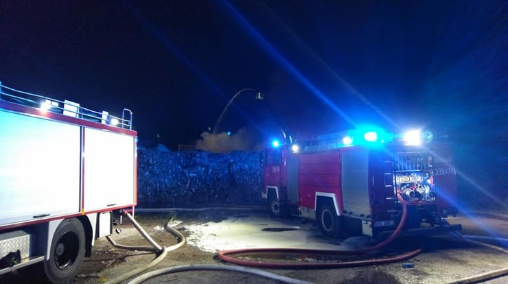 Prokuratura zbada pożar wysypiska w Skawinie w ramach śledztwa ws. odpadów