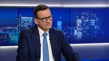 Mateusz Morawiecki w studiu telewizyjnym podczas wywiadu