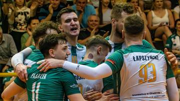 Faworyci bliżej triumfu! Siatkarska dominacja w pierwszym spotkaniu finału
