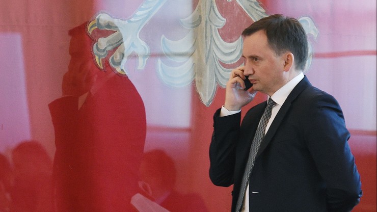 Ziobro awansował prokuratorów z zespołu ds. katastrofy smoleńskiej