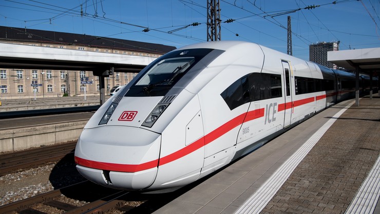 Niemiecki przewoźnik przeprasza za pomysł nazwania pociągu "Anna Frank". Budził skojarzenia z Holocaustem