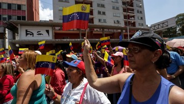 Wenezuela: parlament i ulica przeciwko zamachowi stanu