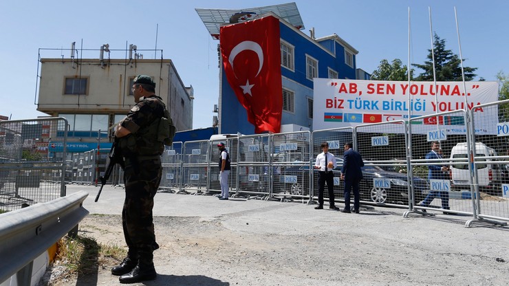 Turcja potrzebuje więcej pomocy od międzynarodowej koalicji przy ochronie granic