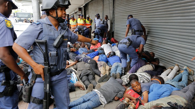 Antyimigranckie zamieszki w  Pretorii. Policja użyła gumowych pocisków