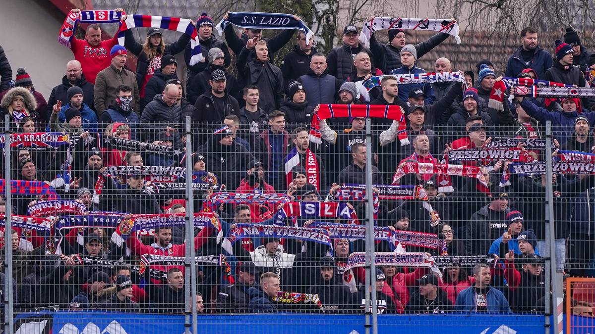 Kolejny klub mówi "nie" kibicom Wisły Kraków. Ci mają tego dość