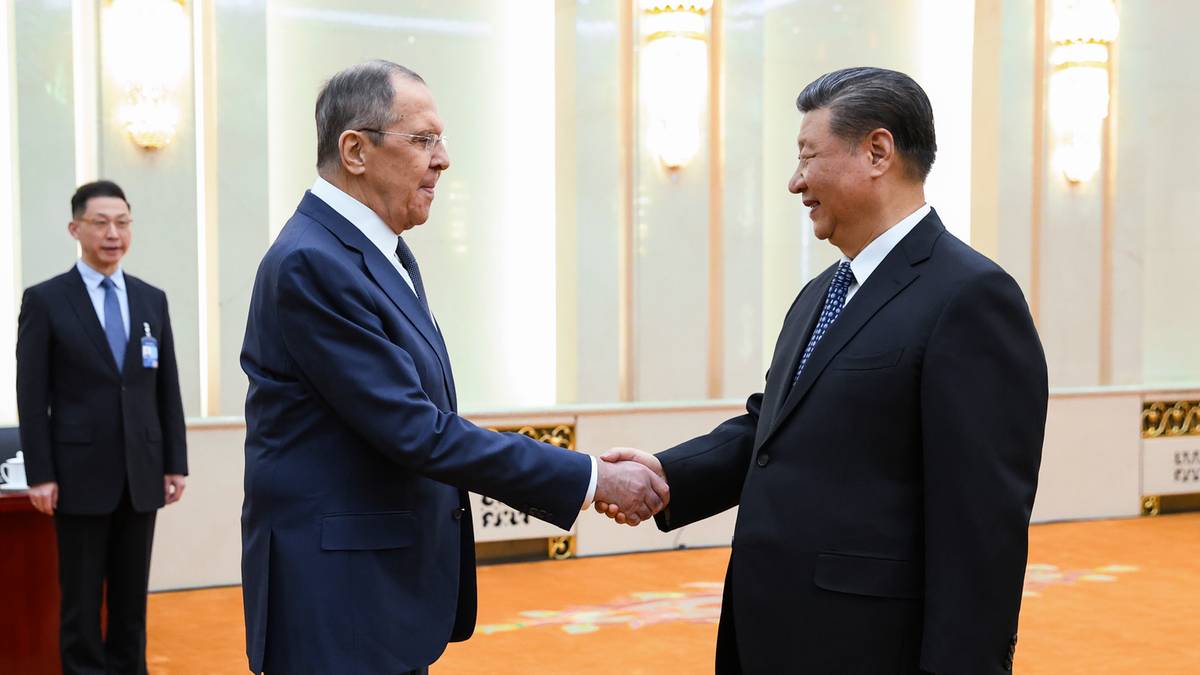Chiny pomagają Rosji. Moskwa odbudowuje swój potencjał militarny