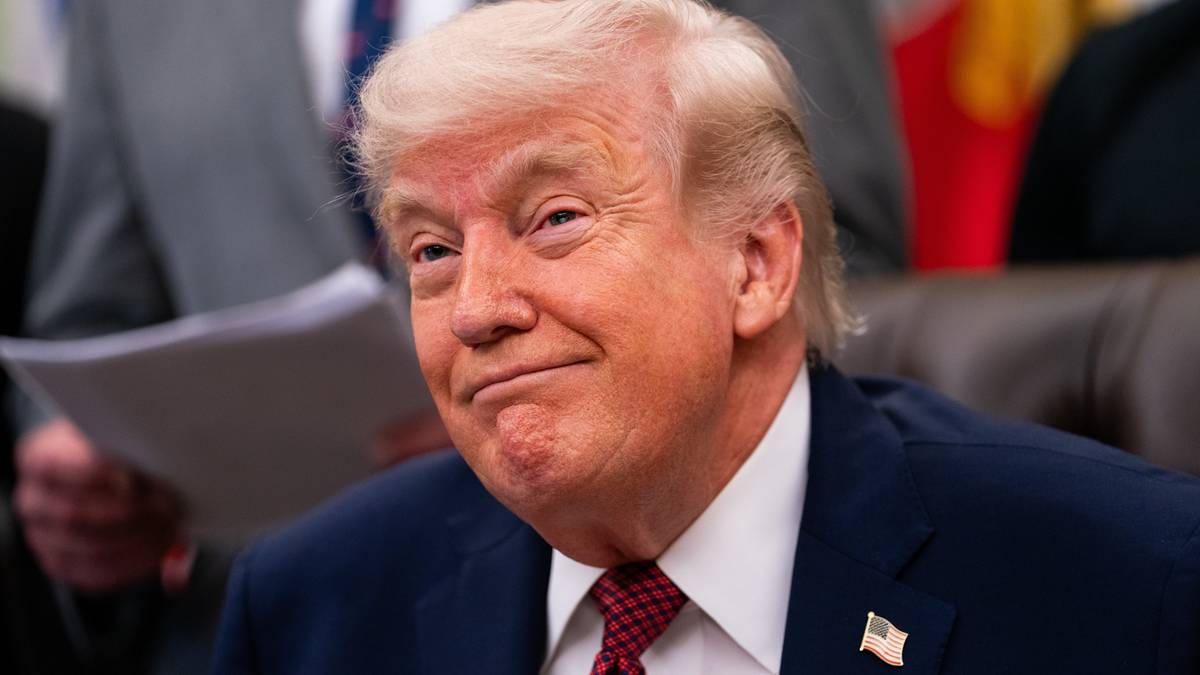 "Spodziewam się, iż będę bombardować". Trump zapowiada ws. Iranu