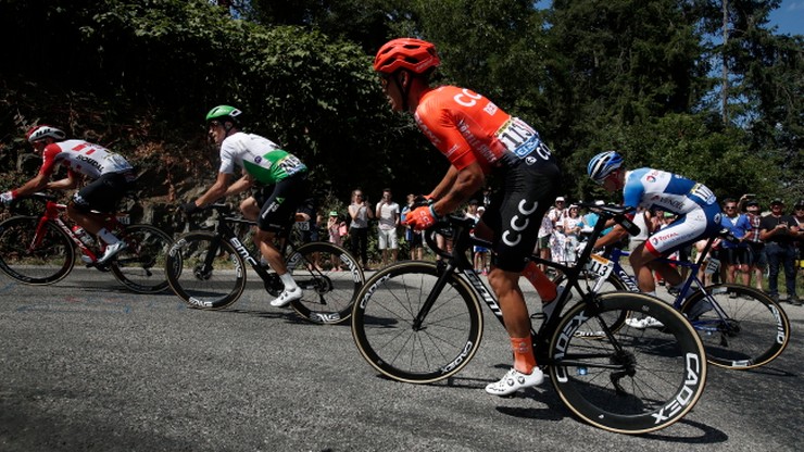 Tour de France: Uraz płuc De Marchiego i złamania w wyniku kraksy