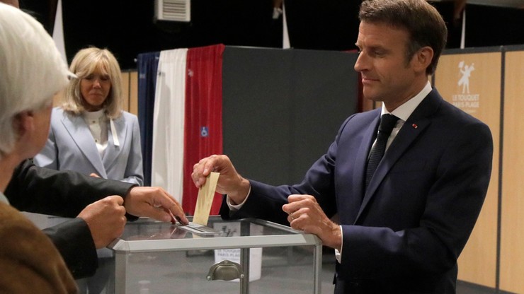 Francja. II tura wyborów parlamentarnych. Koalicja  prezydencka wygrywa