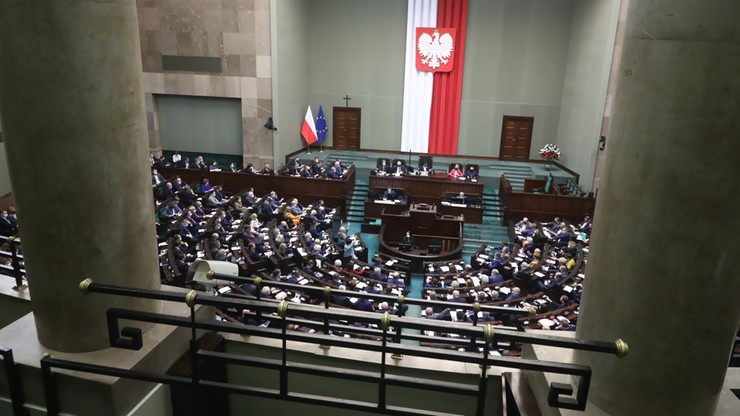 Zaostrzenie kar za aborcję. Obywatelski projekt ustawy trafił do Sejmu