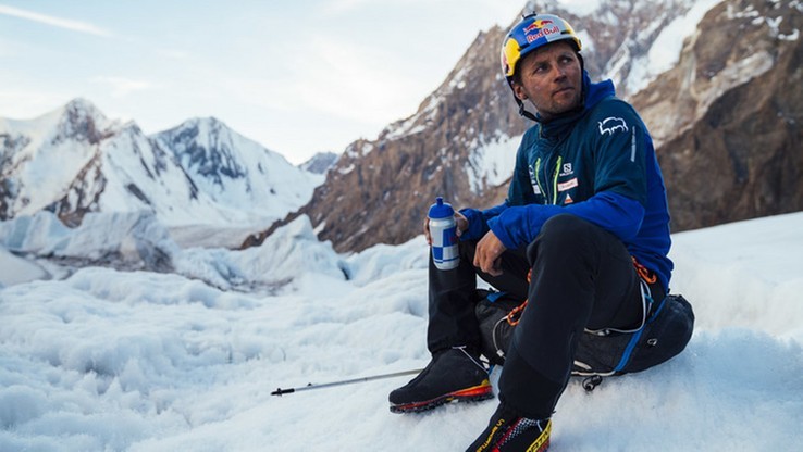 Andrzej Bargiel nie przestaje zadziwiać! Zdobył Laila Peak i zjechał z niego na nartach