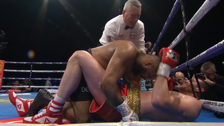 Price ugryziony przez rywala w ringu! "To zwierzę" (WIDEO)