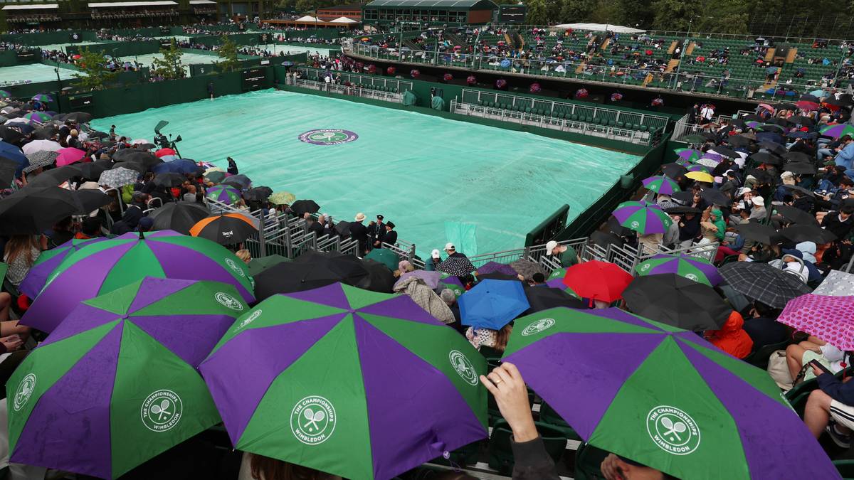 Mecze znowu przerwane. Kiedy zagrają na Wimbledonie?