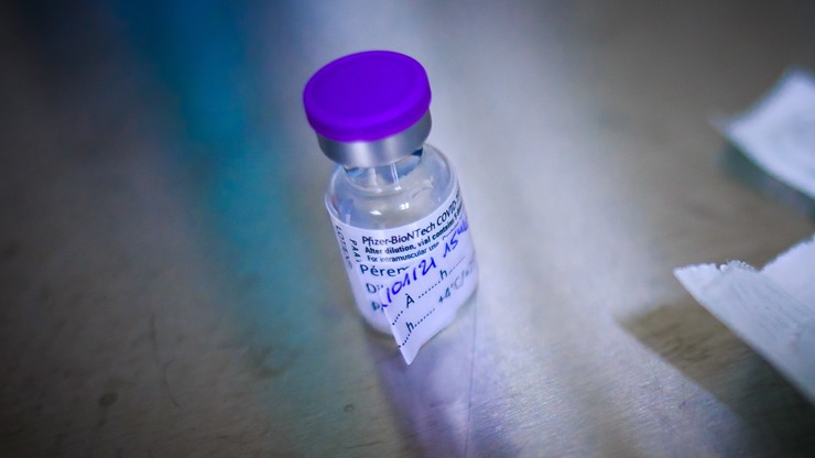 Pfizer: nasza szczepionka działa przeciw mutacjom koronawirusa