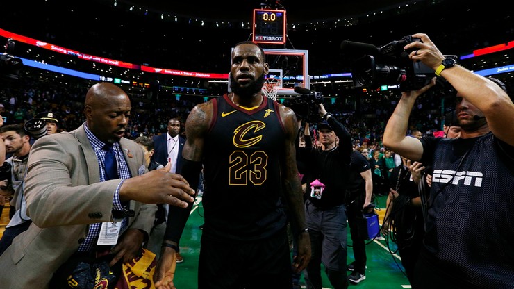 Finał NBA, Warriors kontra Cavs: tylko cud pomoże drużynie LeBrona?