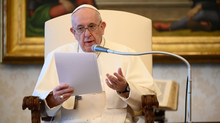 Polscy wierni apelują do papieża we włoskim dzienniku. Jest reakcja Watykanu