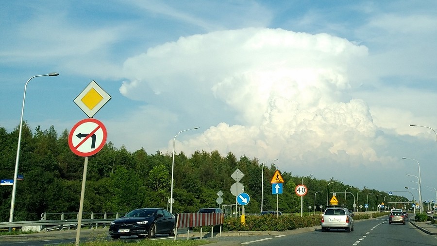 Chmura burzowa we Wrocławiu. Fot. Krzysztof.