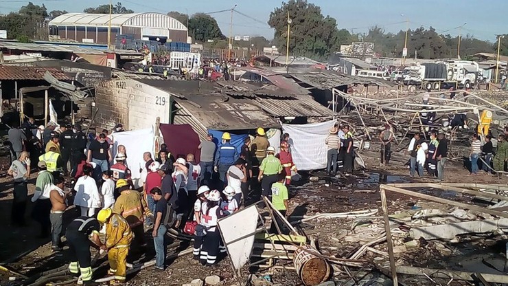 26 osób zginęło w wybuchu fajerwerków na targowisku w Meksyku