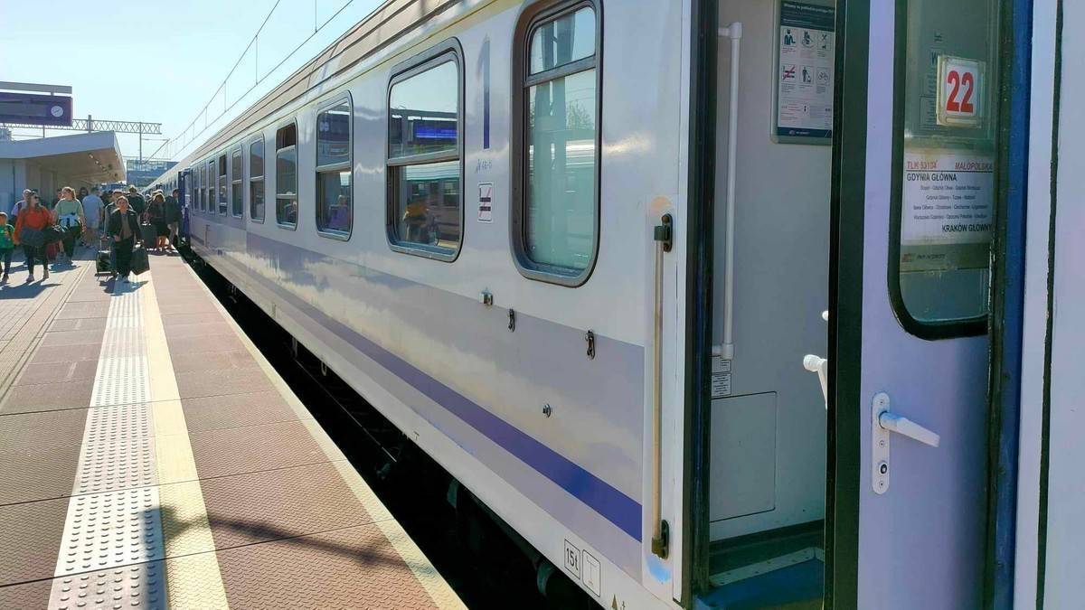 Jechali nad morze prawie 20 godzin. Gigantyczne opóźnienie pociągu