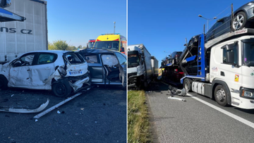 Tragiczny karambol na S8. Dwie osoby nie żyją, na miejscu lądowało LPR