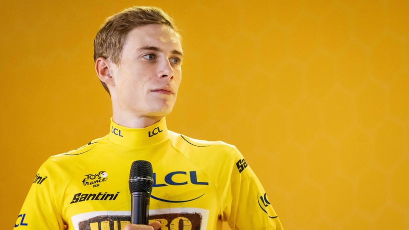 Triumfator Tour de France 2022 wystartuje po dwóch miesiącach przerwy