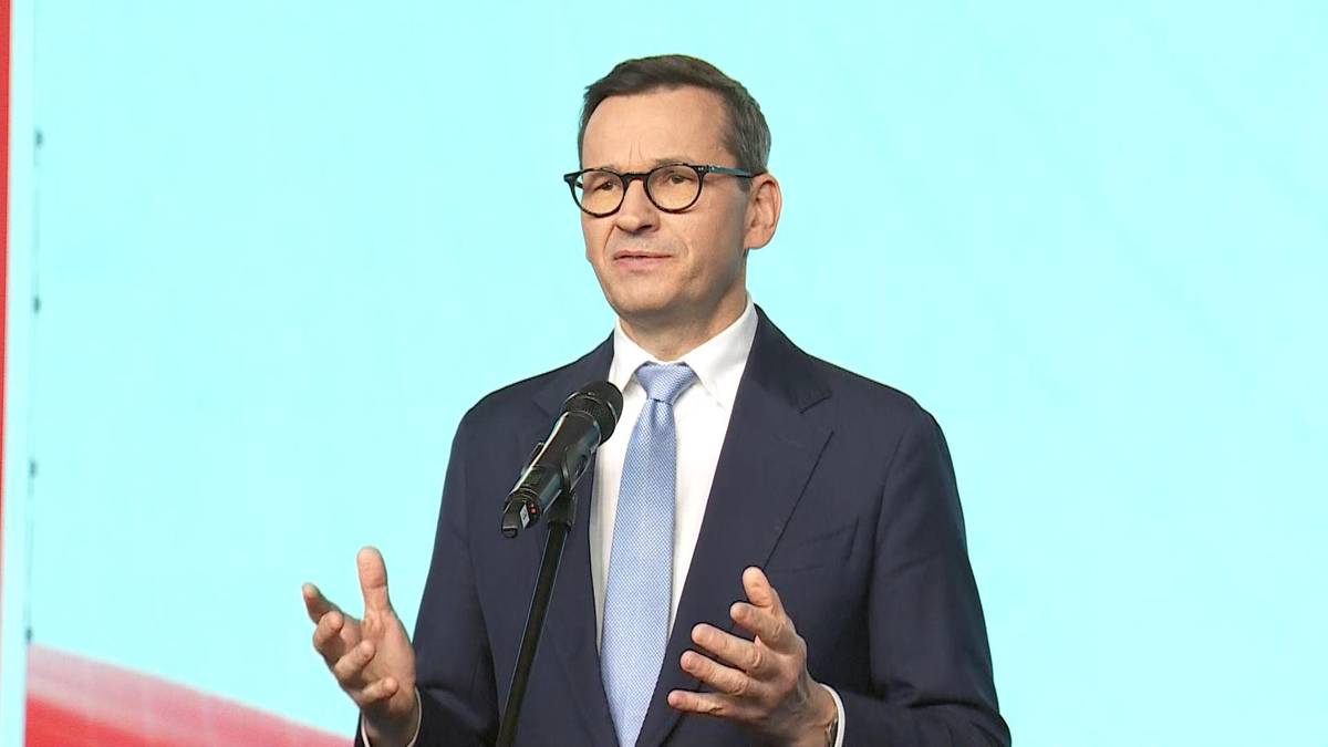 Mateusz Morawiecki zrzekł się immunitetu. W tle wybory kopertowe