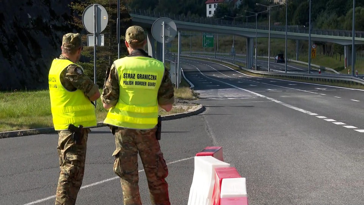 Szef MSWiA: Wprowadzamy kontrolę na granicy ze Słowacją