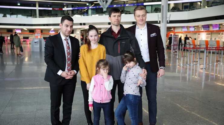 Uciekł z córkami ze Szwecji, teraz wraca do Rosji. Denis Lisow podziękował polskim władzom