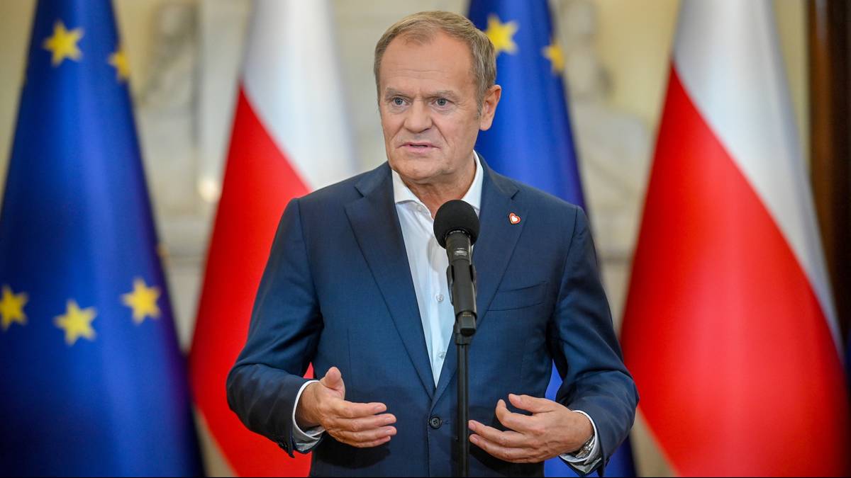 Donald Tusk ogłosił decyzję rządu. Zmiany dotyczą części rodziców