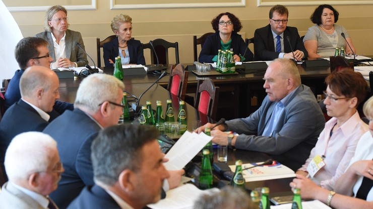 Sejmowa komisja kultury za odrzuceniem sprawozdania KRRiT za 2015 r.