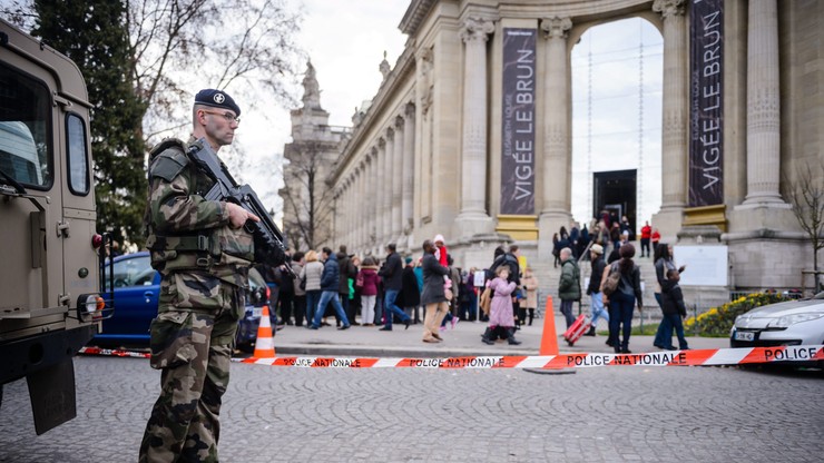 Sylwester w Paryżu w cieniu zamachów
