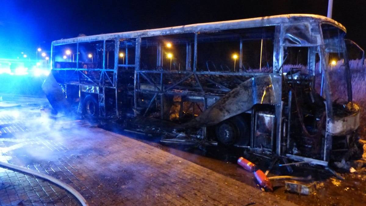 Dramatyczny powrót z kolonii. Autobus doszczętnie spłonął