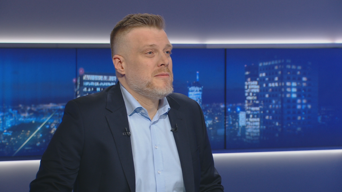 Adrian Zandberg uderza w polski rząd. "Fundamentalnie nie zgadzam się z Donaldem Tuskiem"