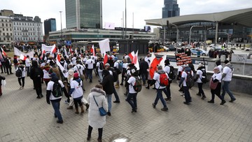 Protest antycovidowców w Warszawie. Blisko 800 wniosków o ukaranie