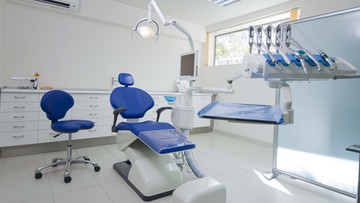 Dentystka z Raciborza usłyszała 305 zarzutów. Oszukiwała swoich pacjentów i NFZ