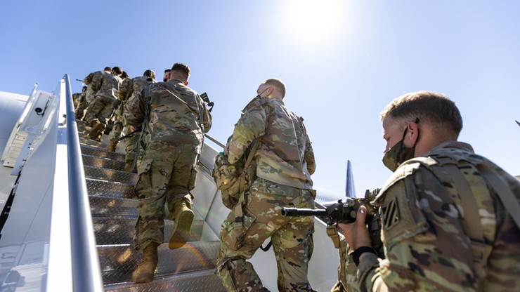 Wojna na Ukrainie. Pentagon zrewiduje plany. "Musimy ustanowić stałe bazy NATO w Polsce"