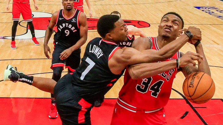 NBA: Obrońcy tytułu wysoko wygrali w Chicago