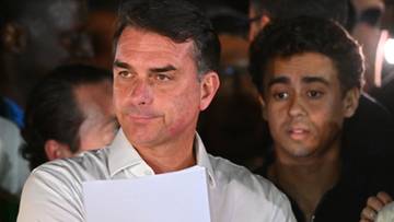 Flavio Bolsonaro nie uznaje porażki. Ogłosił się prezydentem