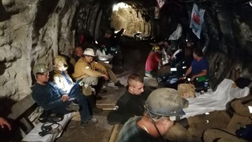 Pod ziemią protestuje 400 górników. Jeden trafił do szpitala