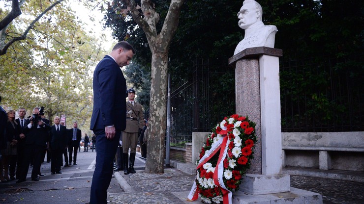 Watykan: Prezydent złożył wieniec przed pomnikiem Piłsudskiego