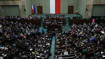 Dwie siły polityczne poza Sejmem. Nowy sondaż dla Polsat News