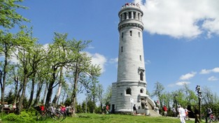 26.05.2020 11:00 Polska na wakacje: Odkryj tajemnice Gór Sowich z podziemnym miastem i latarnią morską na szczycie