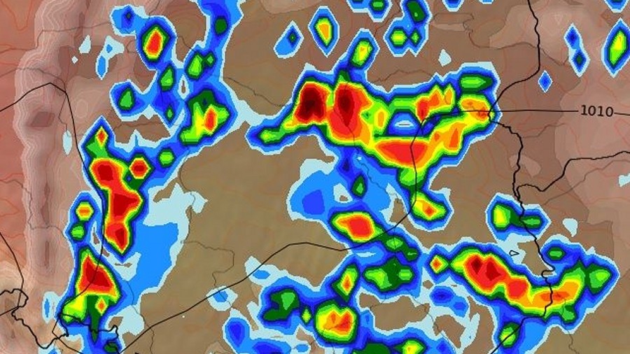 Komórki burzowe na obrazie radarowym. Fot. Wxcharts.